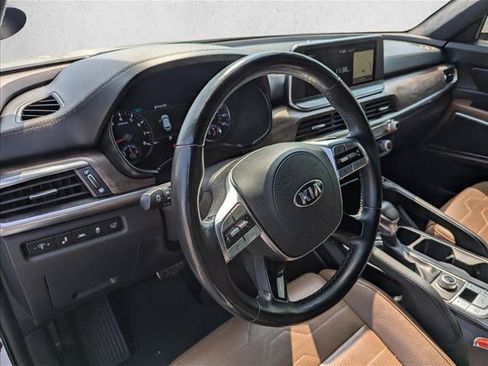 Used 2020 Kia Telluride SX w/ SX Prestige Package AWD/4WD image 12