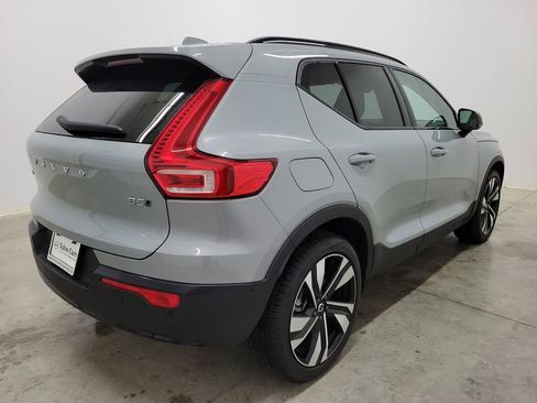 New 2026 Volvo XC40 B5 Ultra w/ Protection Package Premier AWD/4WD image 5