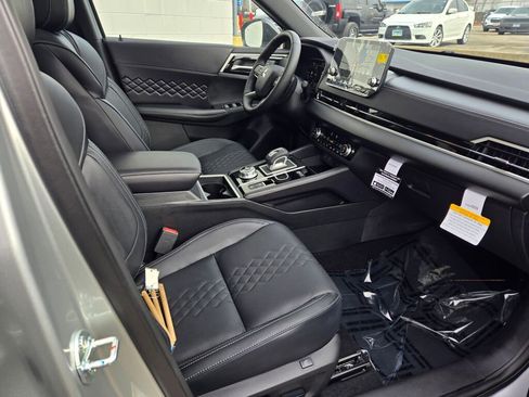 New 2025 Mitsubishi Outlander SEL Black Edition image 4