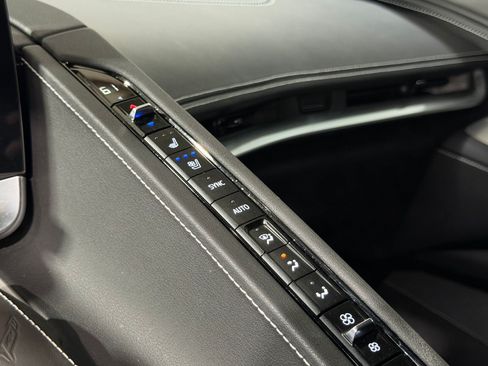 Used 2023 Chevrolet Corvette Stingray Preferred Conv w/ Z51 Performance Package RWD image 39