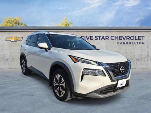Used 2023 Nissan Rogue SV w/ SV Premium Package FWD image 1