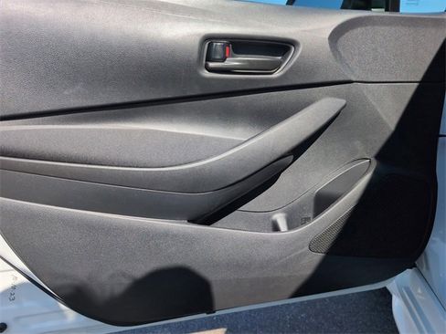 Used 2024 Toyota Corolla LE image 15