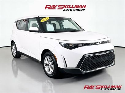 Used 2023 Kia Soul LX w/ Option Group 015