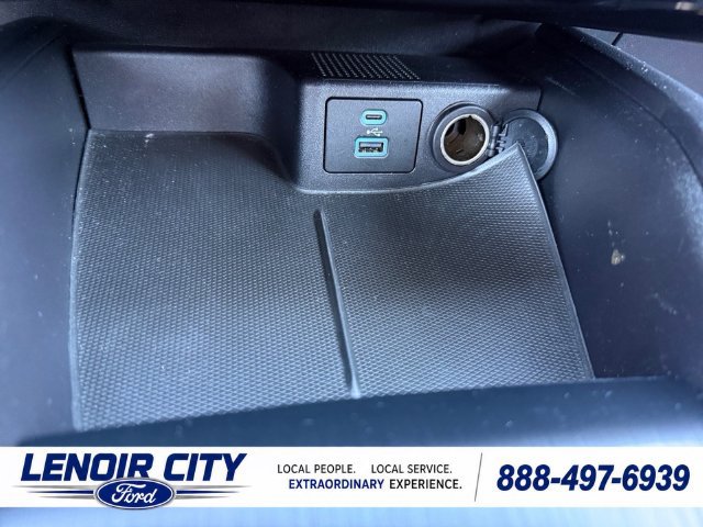 Certified 2022 Ford Escape Titanium w/ Class II Trailer Tow Package FWD image 27