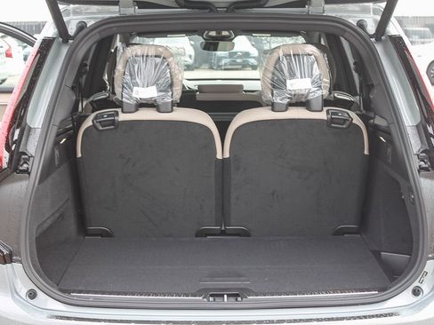 New 2026 Volvo XC90 T8 Plus w/ Protection Package image 13