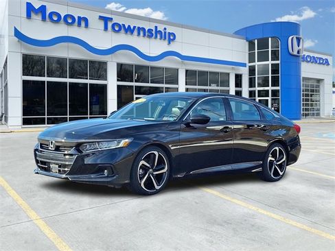 Used 2022 Honda Accord Sport image 3