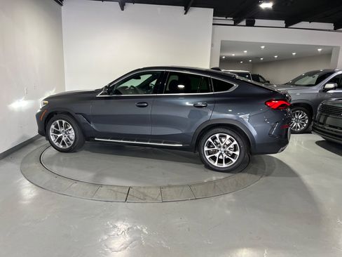 Used 2021 BMW X6 xDrive40i w/ Premium Package image 10