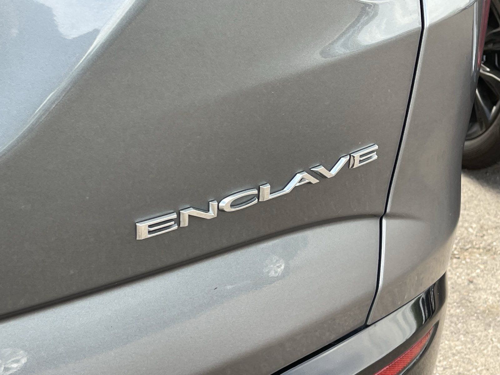 Used 2019 Buick Enclave Essence FWD image 5