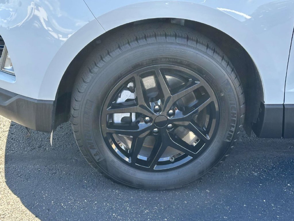 Certified 2024 Ford Edge SEL w/ Convenience Package AWD/4WD image 8