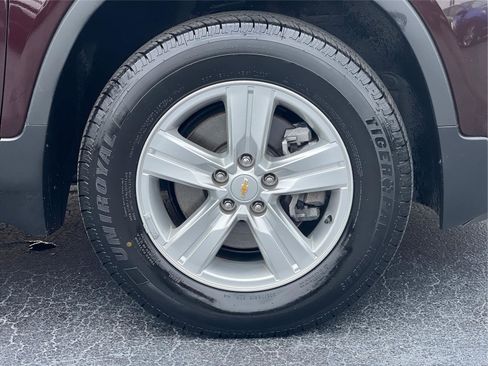 Used 2021 Chevrolet Trax LT image 24