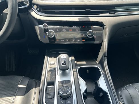Used 2023 INFINITI QX60 Luxe w/ Vision Package FWD image 20