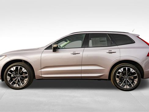 New 2026 Volvo XC60 B5 Plus AWD/4WD image 7
