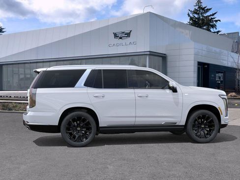 New 2026 Cadillac Escalade Luxury image 6