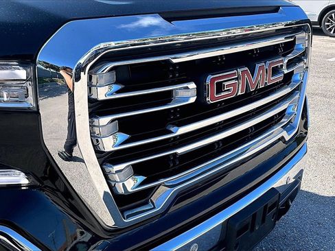Used 2021 GMC Sierra 1500 SLT w/ SLT Premium Plus Package image 11
