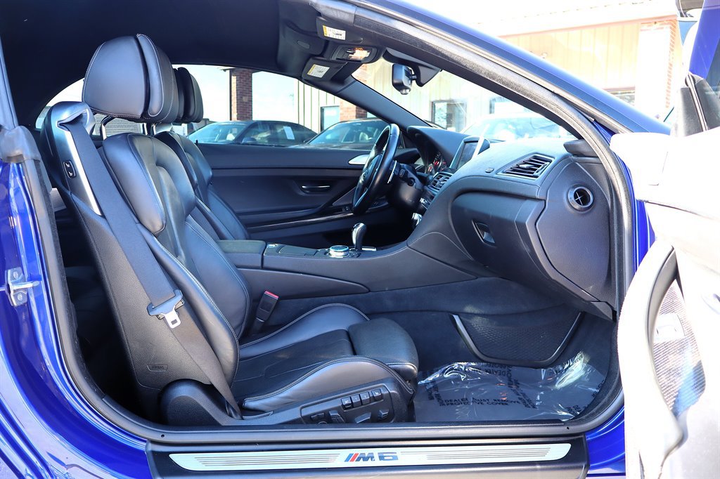 Used 2015 BMW M6 Convertible RWD image 29