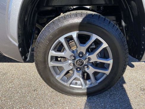 Used 2022 Toyota Tundra 1794 Edition image 8