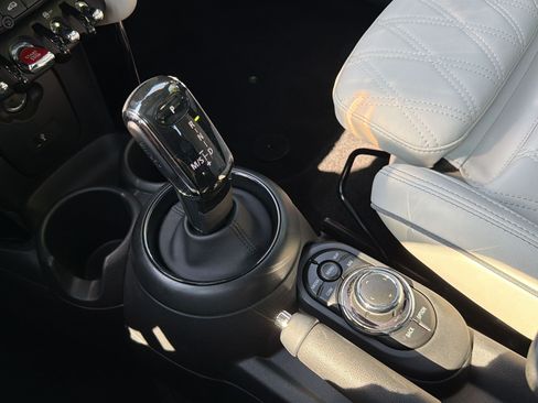 Used 2022 MINI Cooper S w/ Signature Upholstery Package FWD image 16