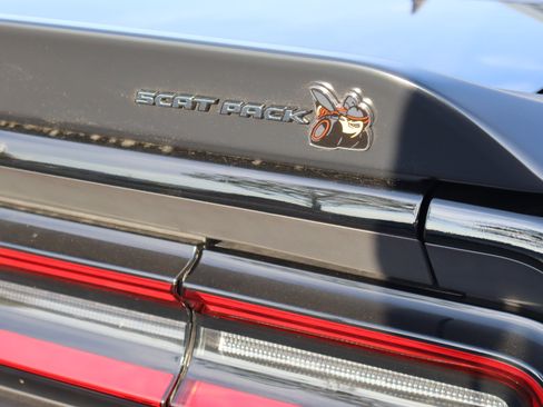 Used 2021 Dodge Challenger R/T Scat Pack RWD image 12