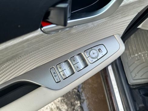 Used 2023 Hyundai Palisade Calligraphy image 11