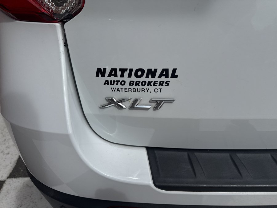 Used 2020 Ford Explorer XLT w/ Equipment Group 202A AWD/4WD image 44