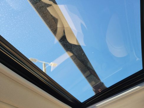 Used 2023 Toyota RAV4 XLE Premium image 30