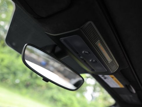 Used 2013 McLaren MP4-12C Spider image 22