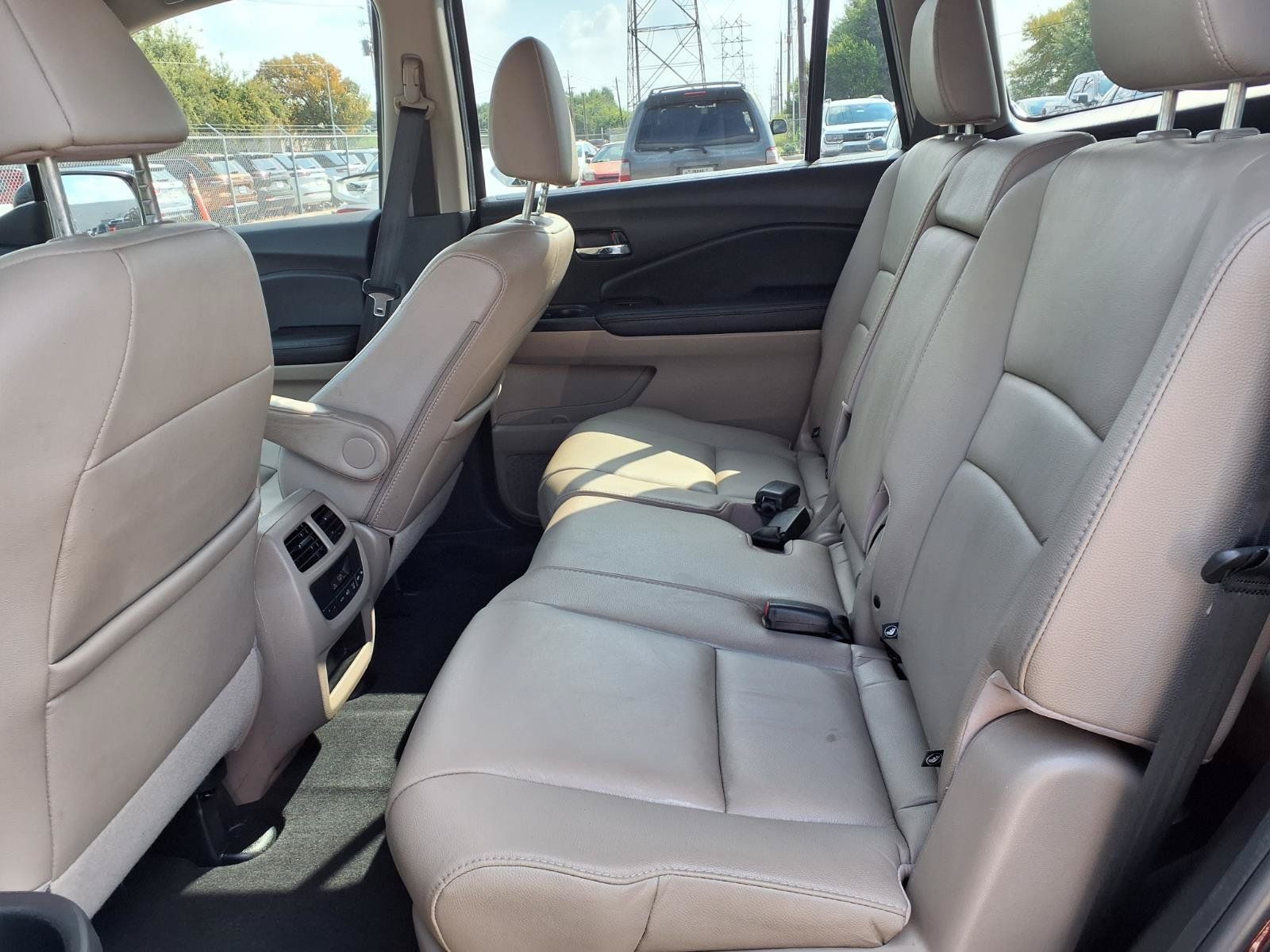 Used 2017 Honda Pilot EX-L image 19