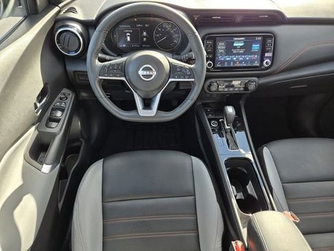 Used 2022 Nissan Kicks SR w/ Premium Package image 13