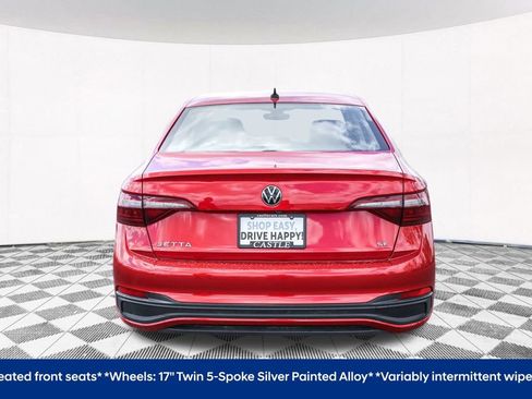 Certified 2023 Volkswagen Jetta SE FWD image 7