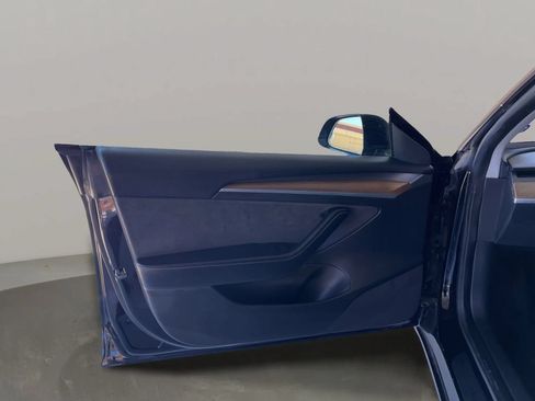 Used 2023 Tesla Model 3 Standard Range RWD image 16