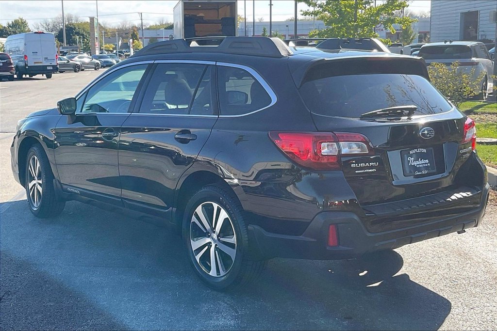 Used 2018 Subaru Outback 3.6R Limited AWD/4WD image 13