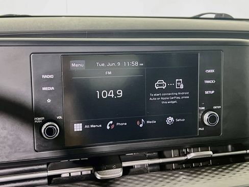 Used 2024 Kia Carnival LX FWD image 13