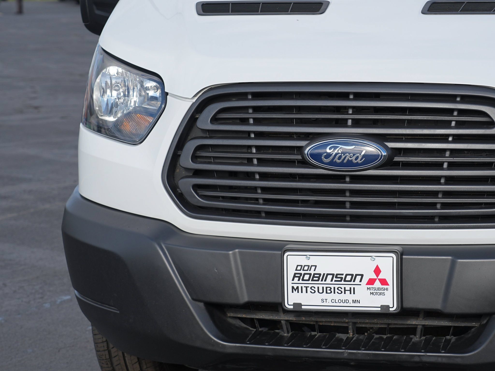 Used 2019 Ford Transit 150 XL RWD image 10