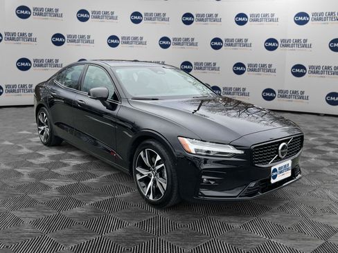 Certified 2025 Volvo S60 B5 Plus image 7