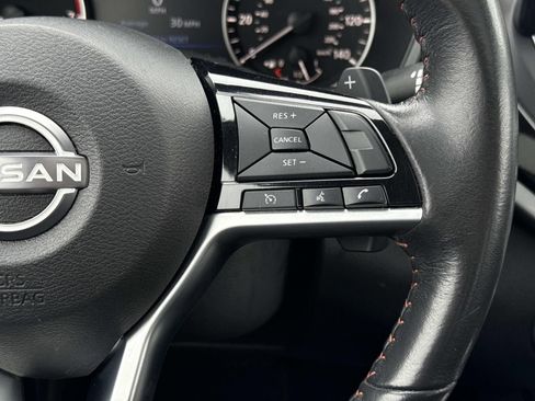 Used 2024 Nissan Altima 2.5 SR w/ SR Premium Package image 14