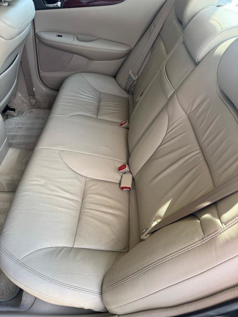 Used 2002 Lexus ES 330 FWD image 8