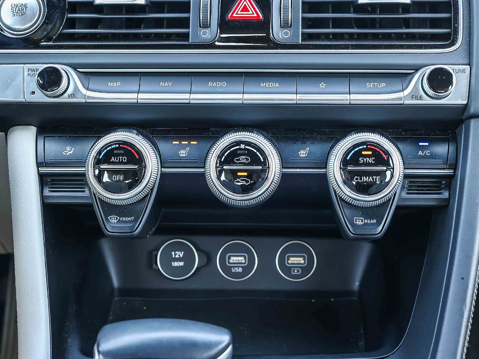 Used 2023 Genesis G70 2.0T RWD image 15