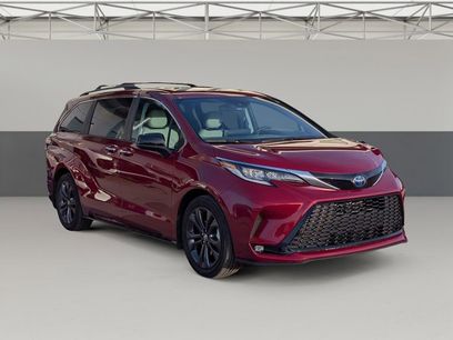 Used 2022 Toyota Sienna XSE