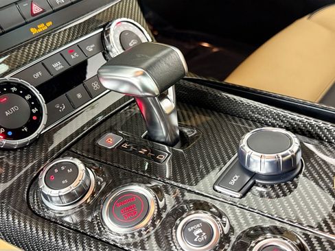 Used 2011 Mercedes-Benz SLS AMG Base image 15