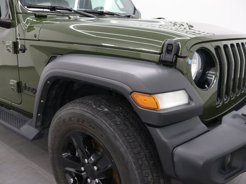 Used 2023 Jeep Wrangler Unlimited Sport AWD/4WD image 21