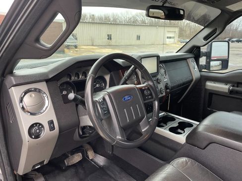Used 2015 Ford F250 Lariat w/ Chrome Package image 21