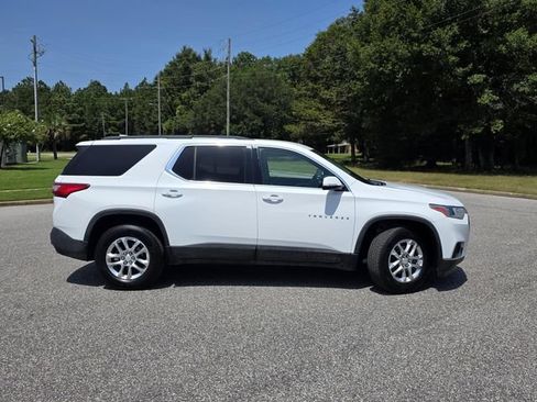 Used 2020 Chevrolet Traverse LT AWD/4WD image 37