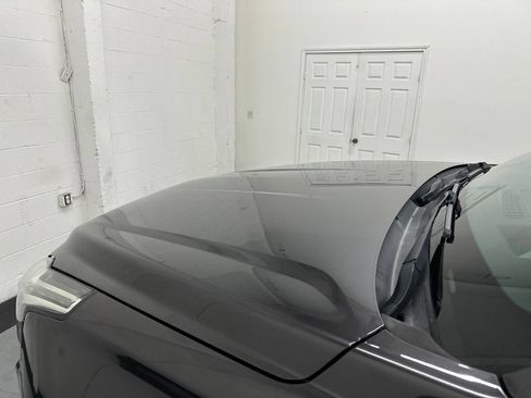 Used 2018 Cadillac Escalade ESV Premium Luxury RWD image 27