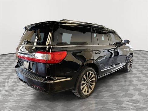 Used 2020 Lincoln Navigator Reserve w/ Luxury Package image 7