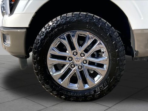 Used 2025 Ford F150 King Ranch w/ FX4 Off-Road Package AWD/4WD image 11