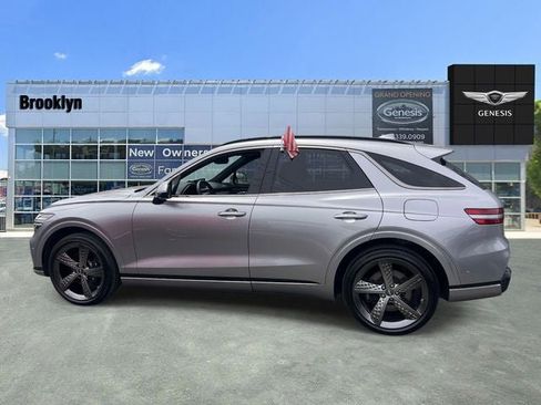Used 2024 Genesis GV70 3.5T Sport w/ Sport Advanced Package image 10