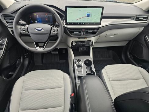 New 2025 Ford Escape Base w/ Class II Trailer Tow Package image 10