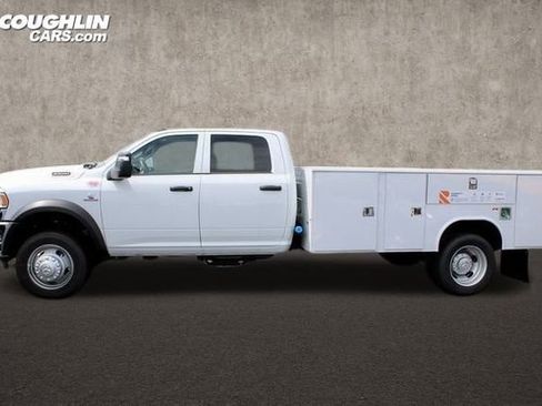 New 2024 RAM 5500 Tradesman w/ Chrome Appearance Group image 5