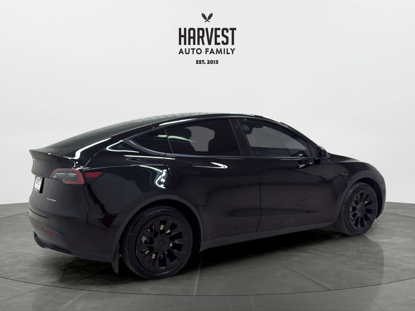 Used 2022 Tesla Model Y Long Range AWD/4WD image 7