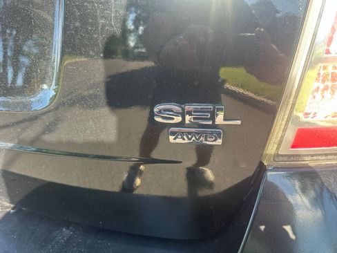 Used 2010 Ford Edge SEL AWD/4WD image 10